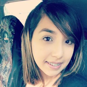 Meet your Posher, Abigail